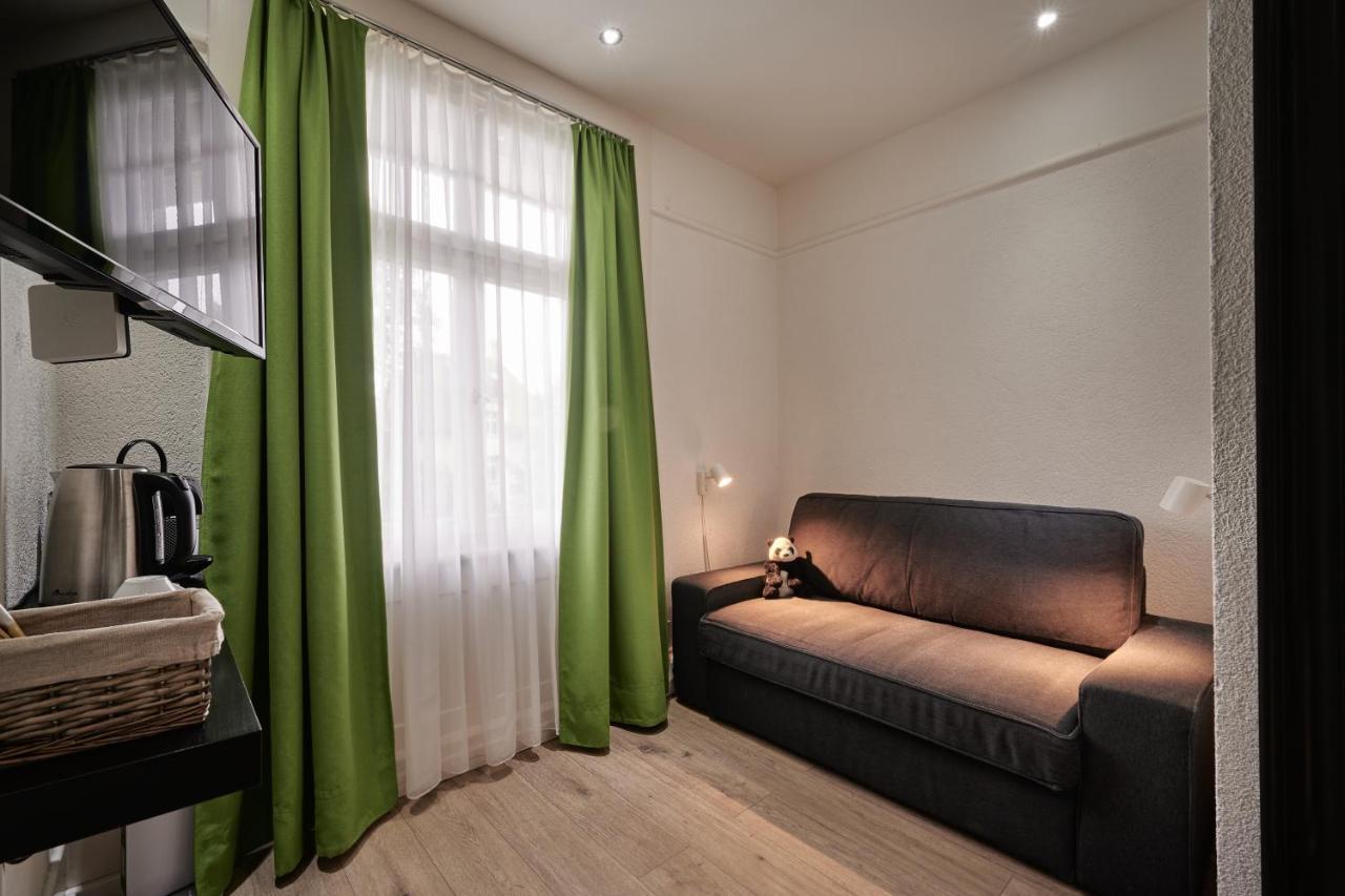 ברן Max Aviation Villa & Apartments מראה חיצוני תמונה