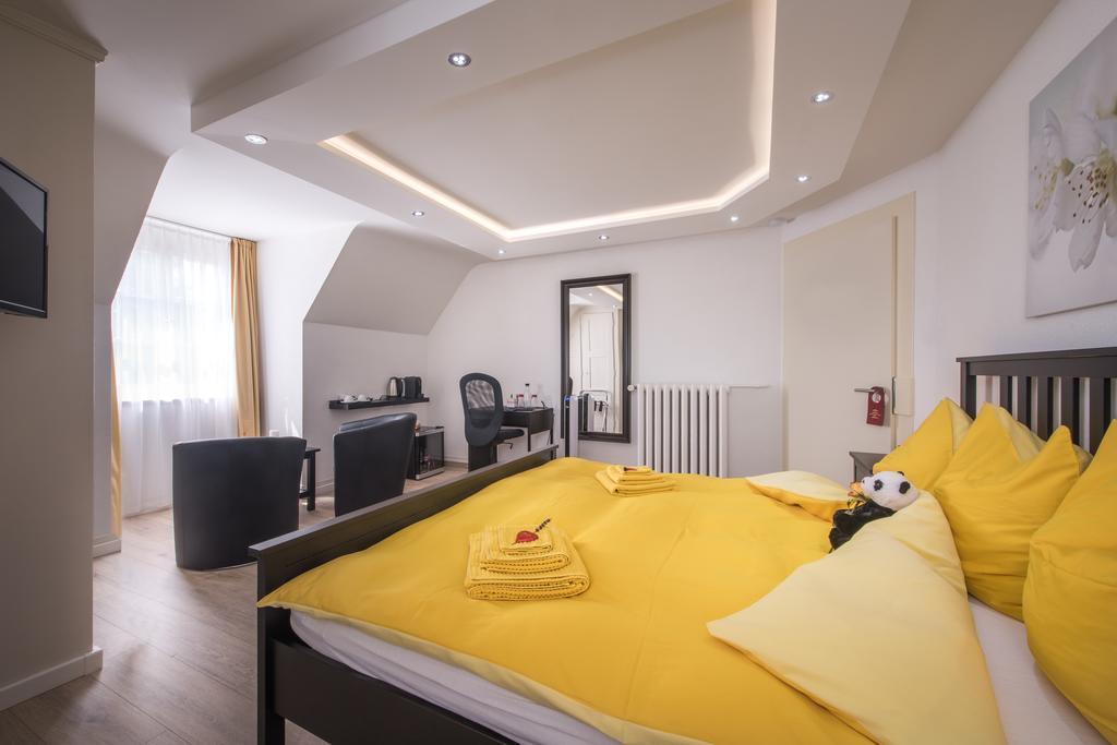 ברן Max Aviation Villa & Apartments מראה חיצוני תמונה