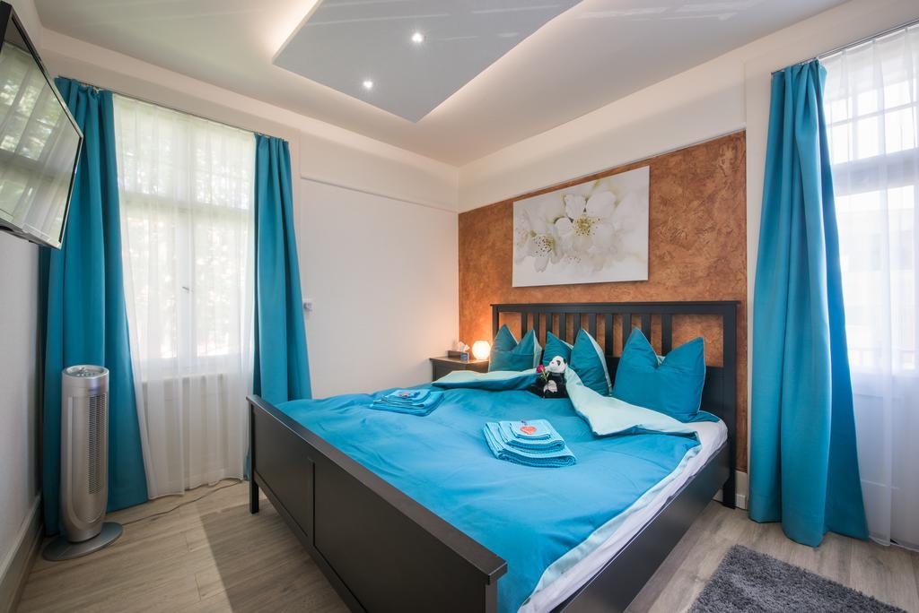 ברן Max Aviation Villa & Apartments מראה חיצוני תמונה