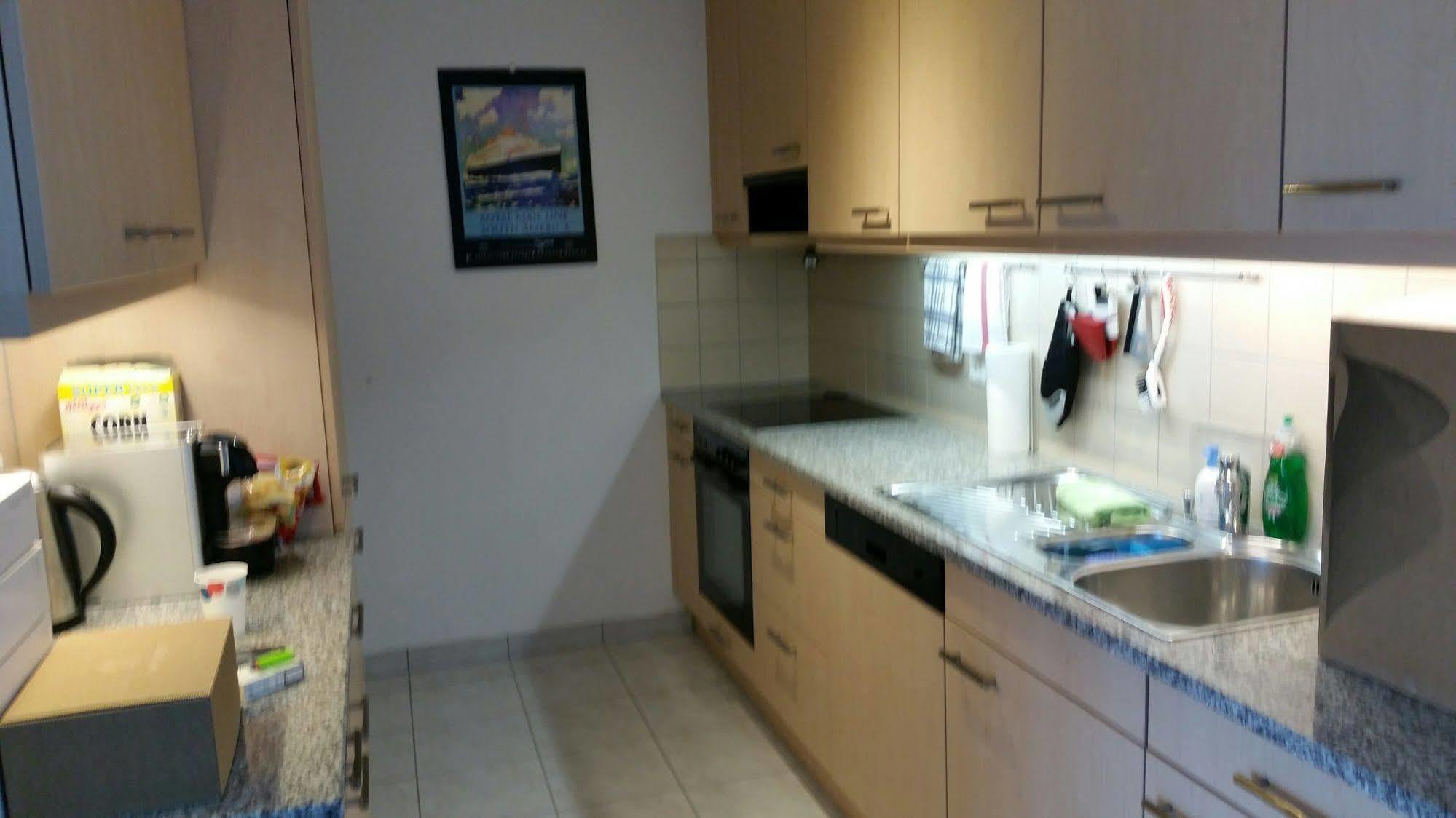ברן Max Aviation Villa & Apartments מראה חיצוני תמונה